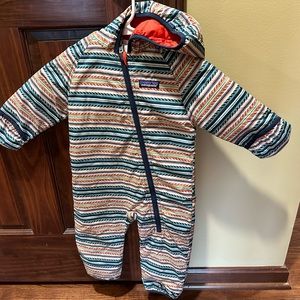 Patagonia Reversible Down Bunting infants size 6-12m.